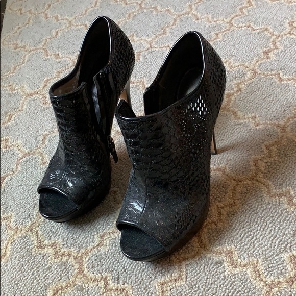 Via Spiga leather and lace heels! - Picture 3 of 3